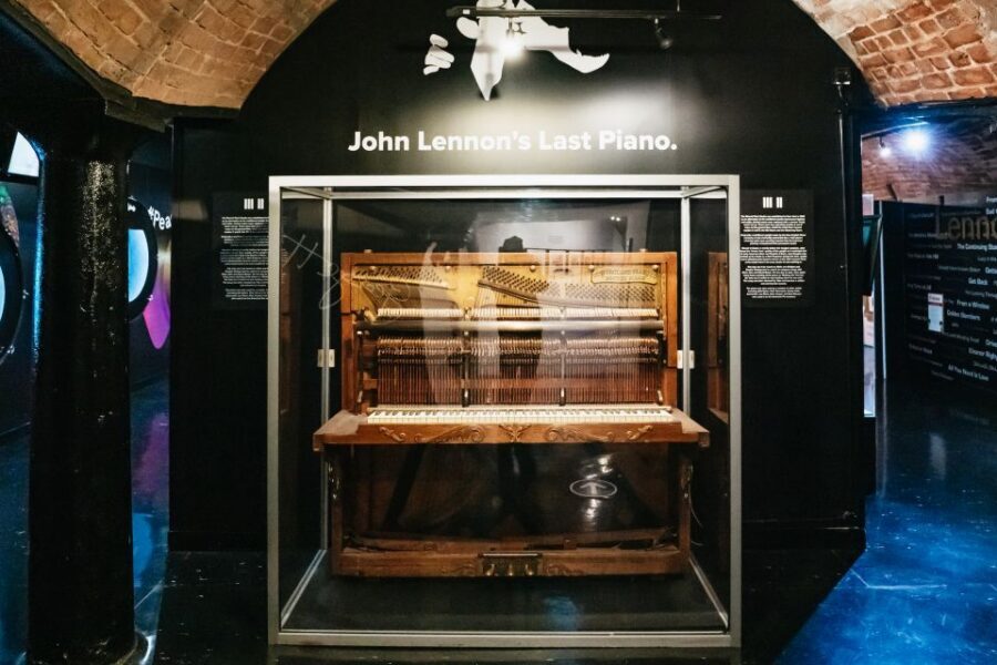 Liverpool: The Beatles Story Ticket - How the Living History audio guides work (and where languages matter)