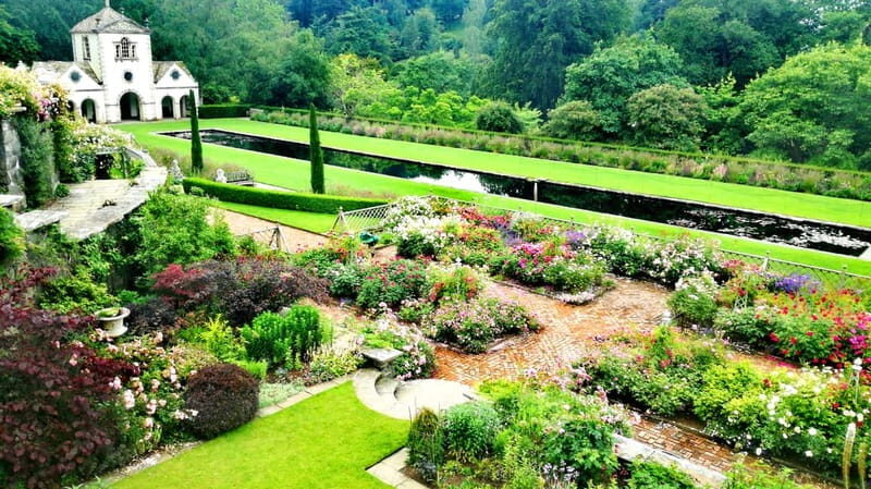 Llandudno: Snowdonia Bodnant Gardens & Castles Private Tour - Llanberis and slate country: where heritage becomes place