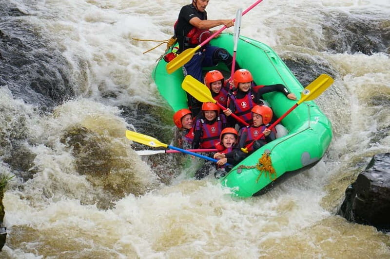 Llangollen: White Water Rafting Adventure - Surf Holes, Waves, and the Chance of a Raft Flip