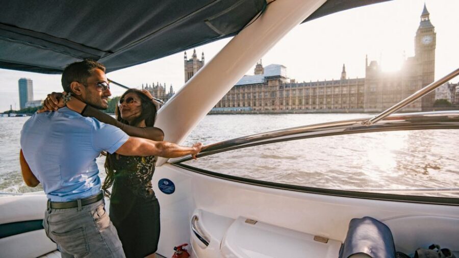 London: 2 hour private luxury Thames boat cruise / hire - Key highlights worth knowing