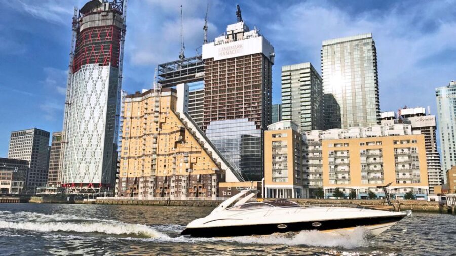 London: 2 hour private luxury Thames boat cruise / hire - Shakespeare’s Globe and the Shard: classic theatre meets modern London