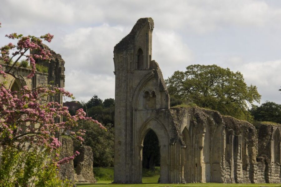 London: 3-Day Stonehenge, Bath & South West Coast Tour - Price and what you’re paying for