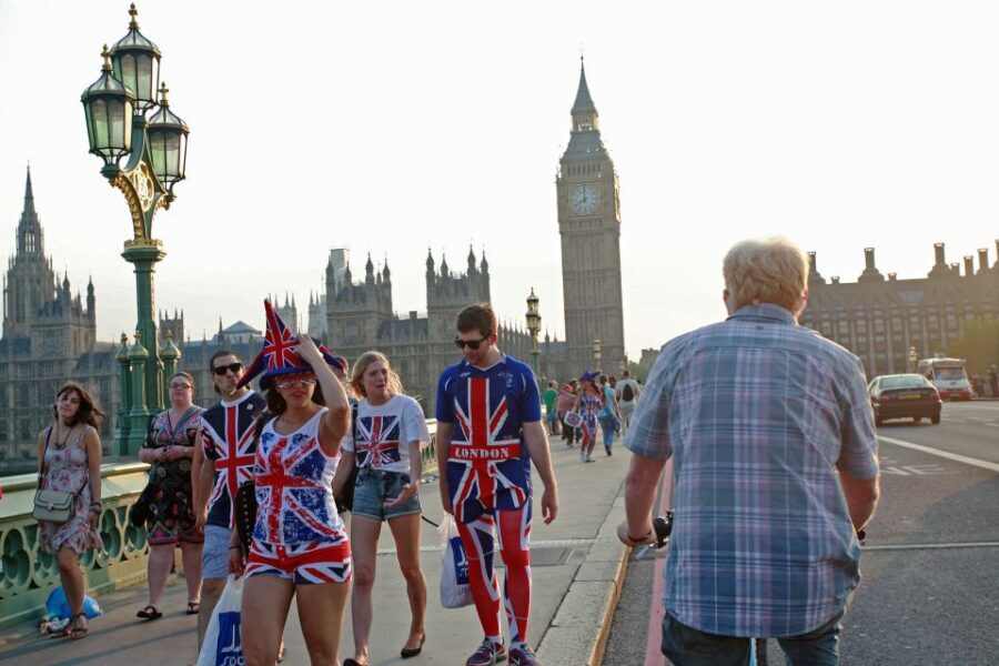 London: 3-Hour Sunset Bike Tour - The London Eye to Big Ben: Government Buildings, Clean Angles