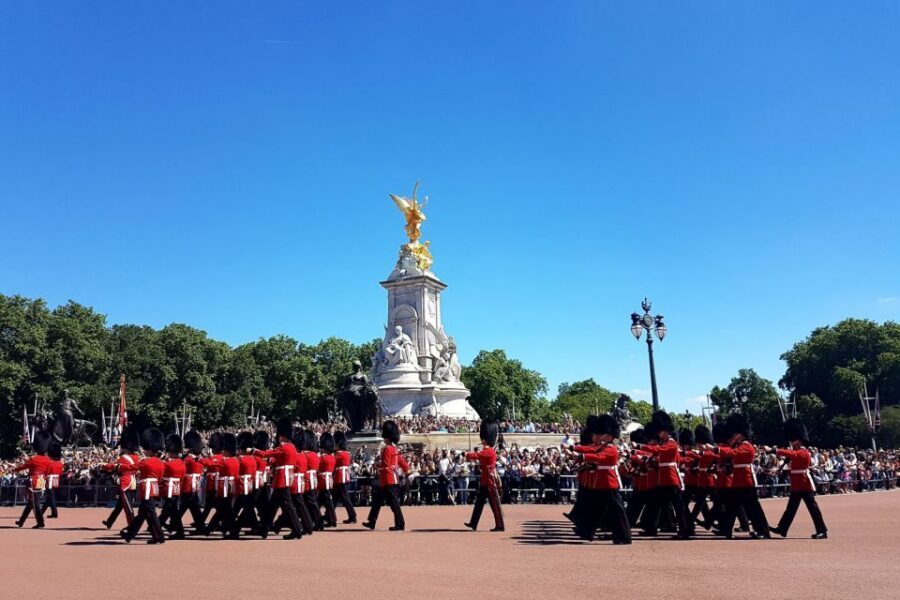London: 30 London Sights Guided Walking Tour - Key highlights you’ll feel right away