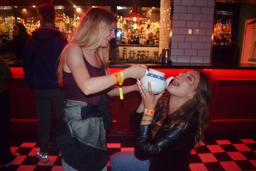 London: 4 Soho Nightclubs Crawl - The Group Reality: Overbooking and Crowd Splits