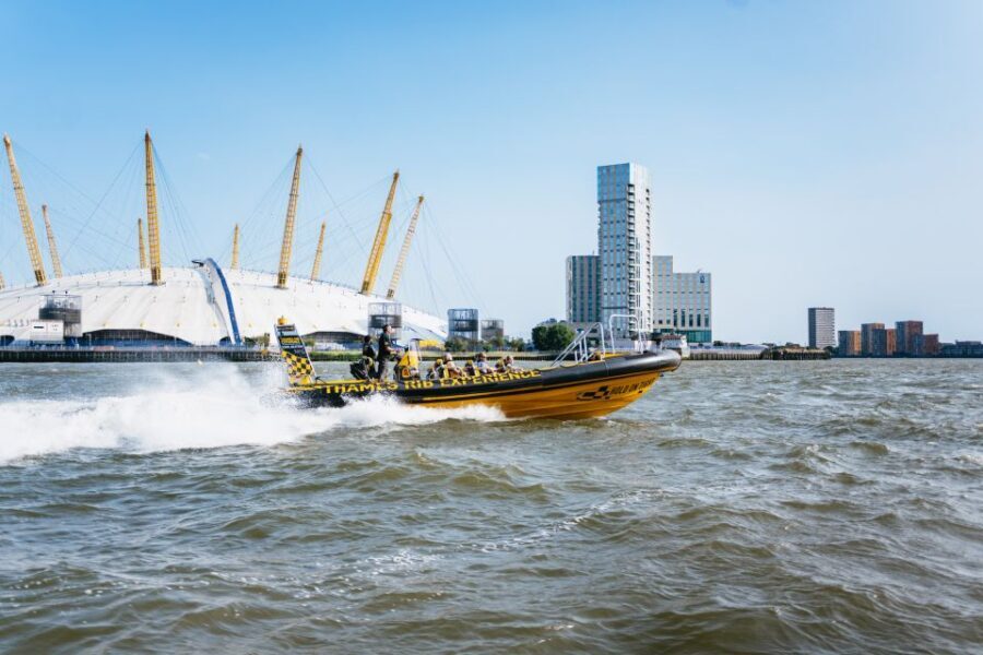 London: 45-Minute Speedboat Sightseeing Tour - What to bring so the ride is comfortable, not miserable
