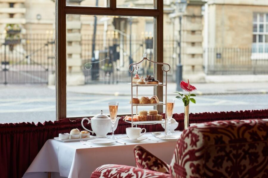 London: Afternoon Tea at The Rubens at the Palace - Dress code and ID: small rules that can affect your arrival