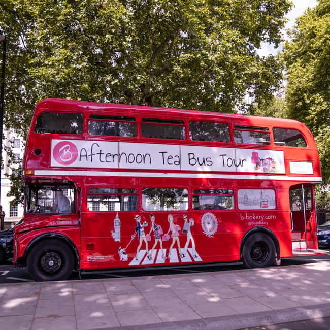 London: Afternoon Tea Sightseeing Bus Tour - The 90-Minute Route: Big Ben to Downing Street (and Beyond)