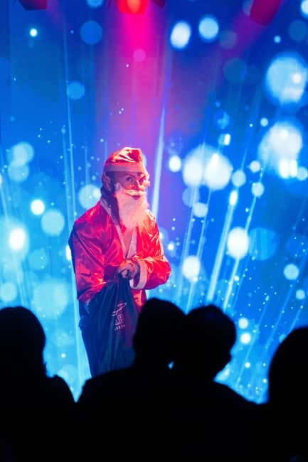 London: All I Want for Christmas is Cabaret Show - Drag, burlesque, musical theatre, comedy: what the mix really means