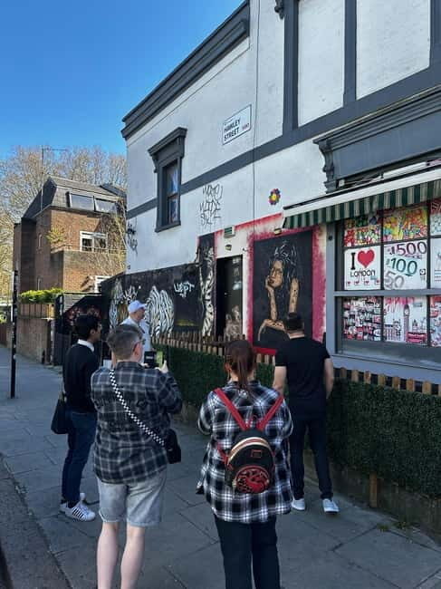 London: Amy Winehouse Camden Town Walking Tour - Timing, pace, and what to wear for a smooth 2-hour loop
