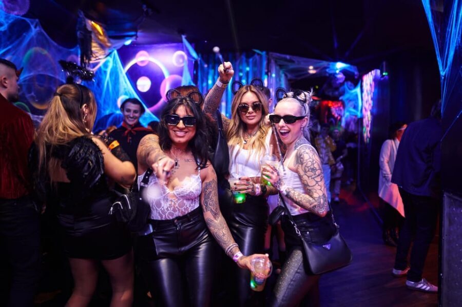 London: Bar and Club Crawl to 5 Central London Venues - Your hosts: the built-in social engine