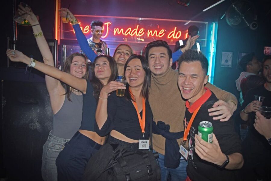 London: Bar and Club Crawl to 5 Central London Venues - Solo traveler friendly: how to get the most out of the social setup