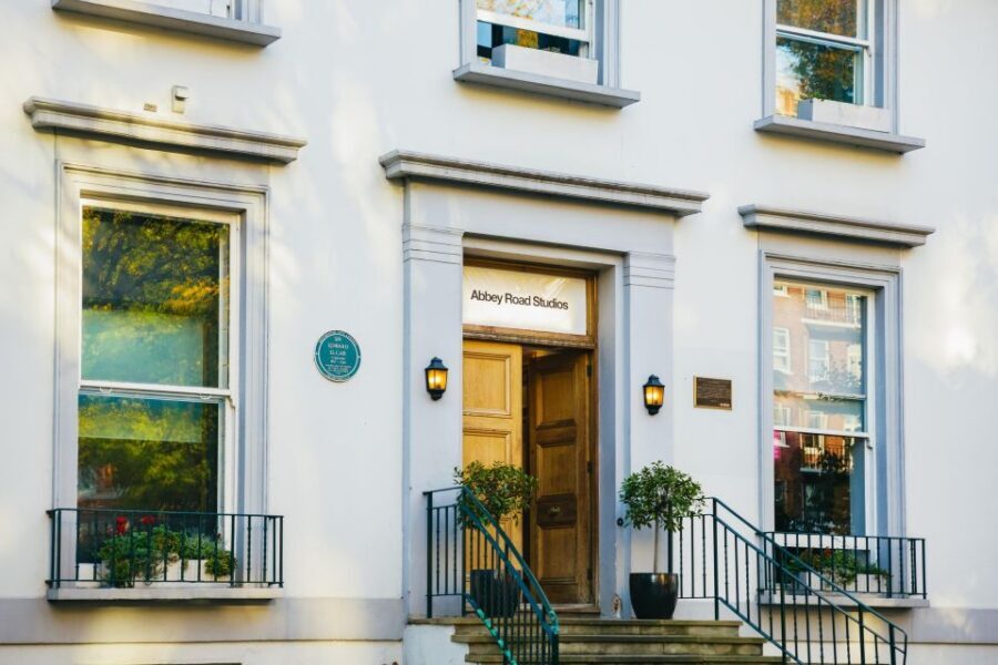 London: Beatles and Abbey Road Tour with Richard Porter - Key things that make this Beatles tour worth your time