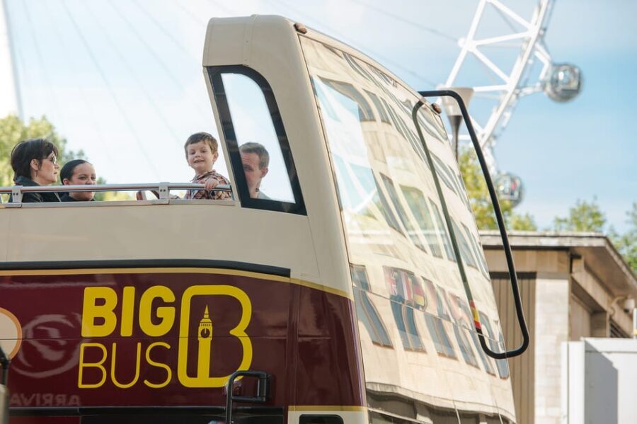 London: Big Bus Hop-on, Hop-off with Optional River Cruise - On-board tech and comfort: headphones, WiFi, and the reality of top decks