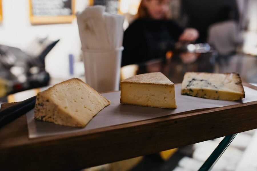 London: Borough Market Food Tour with Local Guide - Southwark Walk: From Clink Street to a Bridget Jones Pub Moment