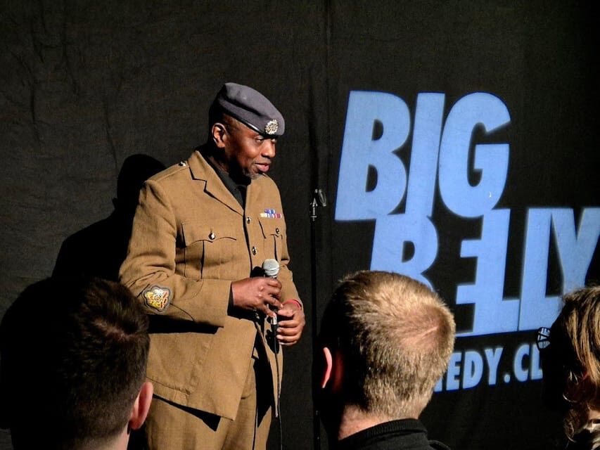 London: Bottomless Brunch Comedy - The Ding Dong Gong Show - Drinks and pizza: what to expect from Mr. Pizza Baby and the bar