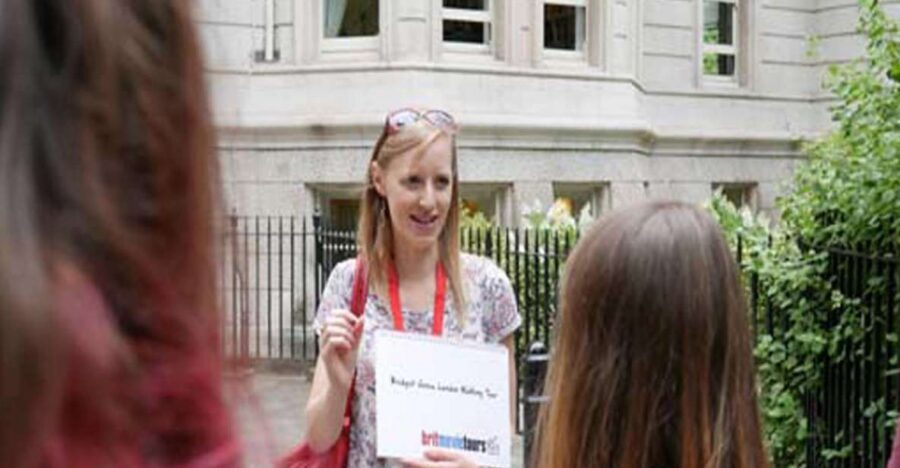 London: Bridget Jones 2–Hour Walking Tour - Darcy’s new diary location: how a small prop drives a big scene