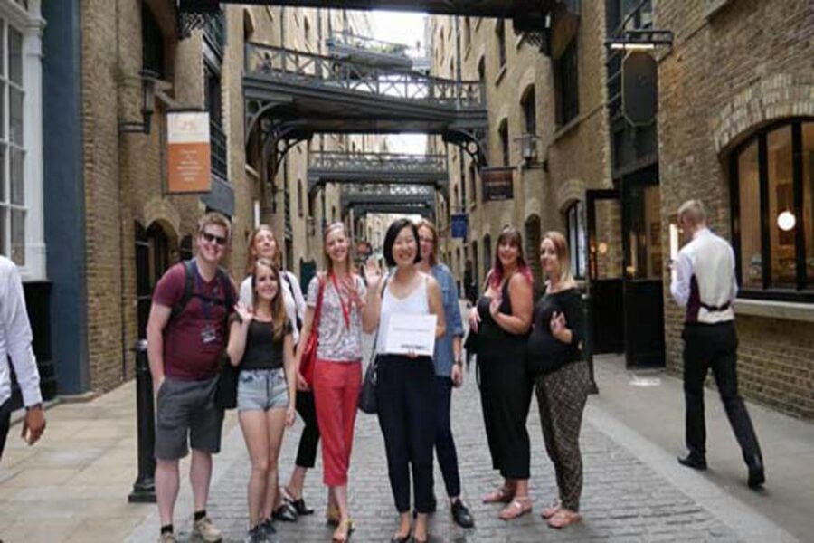 London: Bridget Jones 2–Hour Walking Tour - London icons on a movie walk: Tower Bridge, London Bridge, and St Paul’s