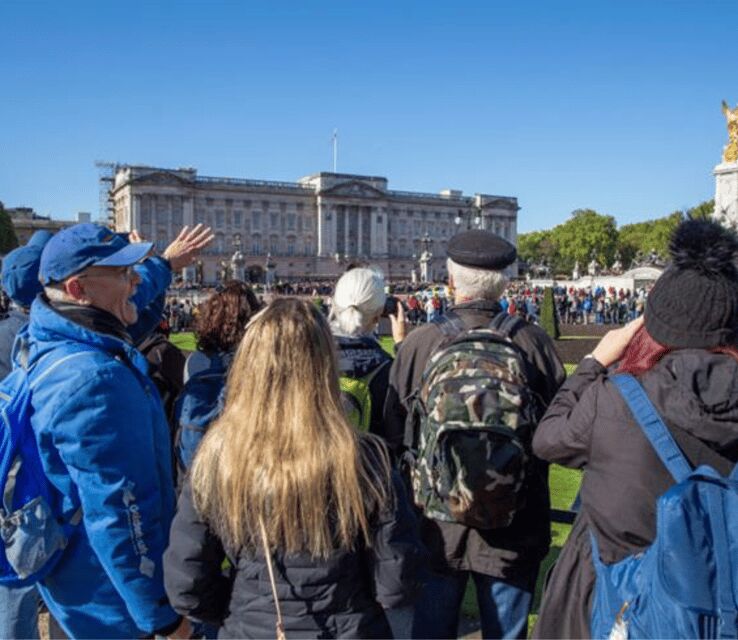London: Buckingham Palace and Royal London Walking Tour - Buckingham Palace State Rooms: 19 Rooms, an Audio Guide, and the Famous Art Names