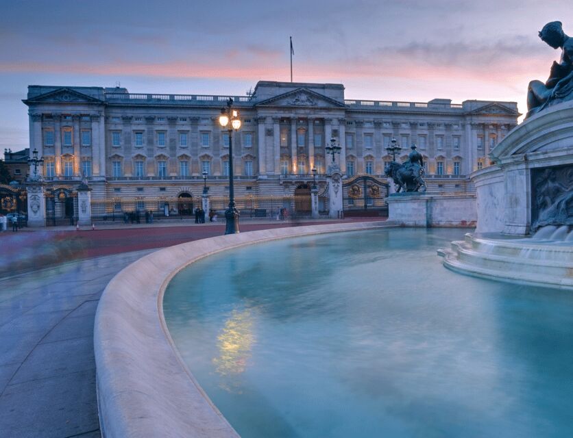 London: Buckingham Palace and Royal London Walking Tour - Price and Overall Value: Who This Tour Makes Sense For