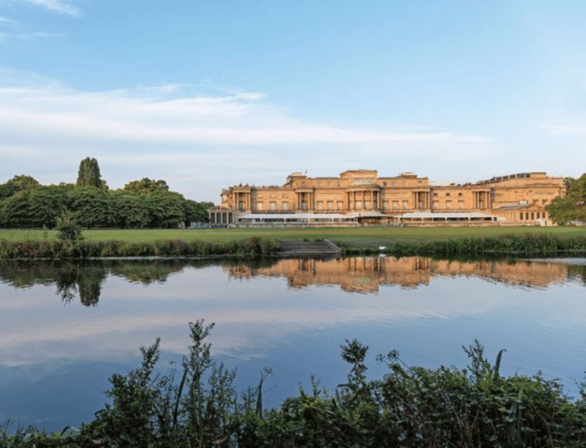 London: Buckingham Palace and Royal London Walking Tour - The 2-Hour Royal Walk: St James’s Palace, Royal Warrants, and Coronation Side Stories