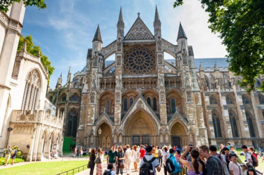 London: Buckingham Palace & Big Ben & Abbey Private Tour - Why this private Westminster route starts at The Ritz