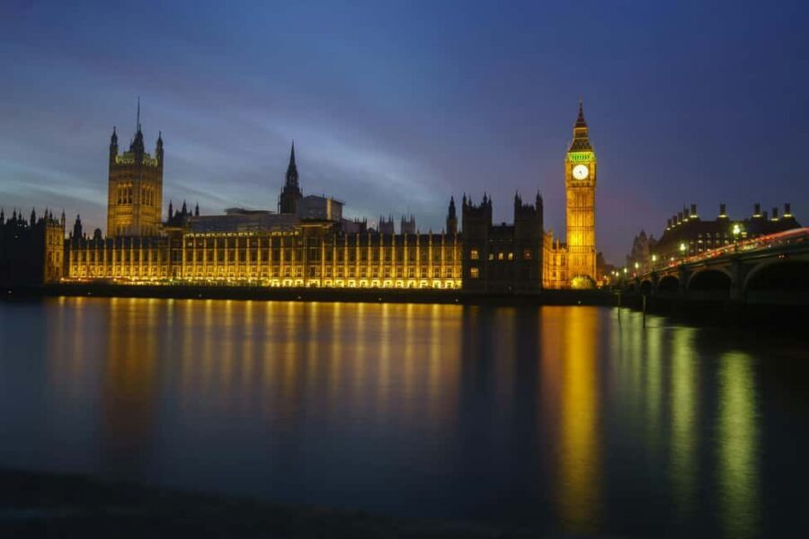 London: Buckingham Palace, Changing of the Guard Tour - Westminster Abbey and the Houses of Parliament: seeing Big Ben without the chaos