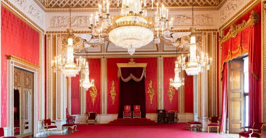 London: Buckingham Palace State Rooms & Royal Walking Tour - Royal Walking Tour Meets Buckingham State Rooms: How the Experience Really Works