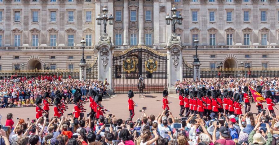 London: Buckingham Palace Ticket and Afternoon Tea Bus Tour - Key highlights to know before you go
