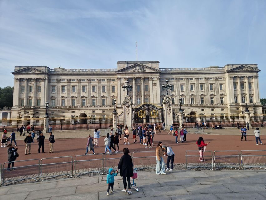 London by taxi: Highlights Tour in a real London Black Cab. - Should You Book This London Taxi Highlights Tour?