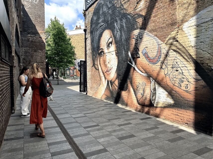London: Camden & Kentish Town Urban Walking Tour - The Guide Factor: Simone’s Style and Why It Works