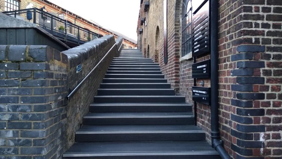 London: Camden Rock and Roll Music Walking Tour - The Madness pub stop: where a band story takes shape