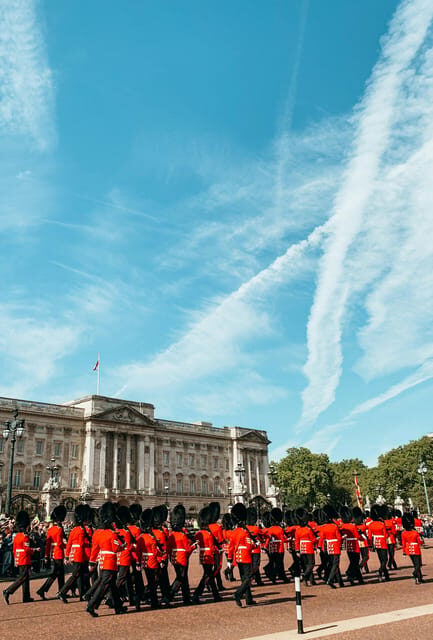 London: Changing of the Guard Experience and Landmarks Tour - Parliament Square and London’s political center: making sense of the icons