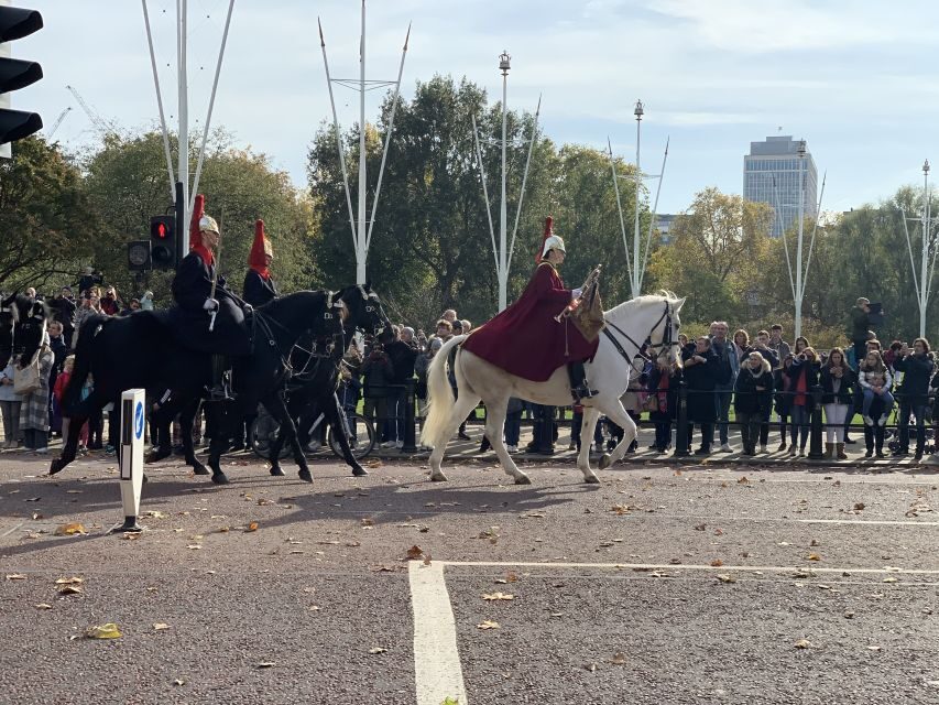 London: Changing of the Guard Private Group or Family Tour - Who This Tour Fits Best