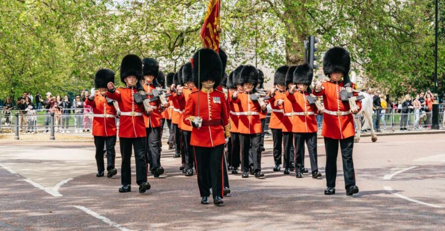 London: Changing of the Guard Tour by Buckingham Palace - Key Highlights You’ll Notice Right Away