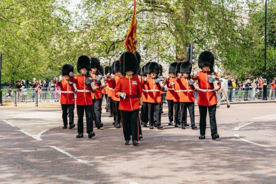 London: Changing of the Guard Tour by Buckingham Palace - Drop-Off Locations: You Finish Where It’s Useful