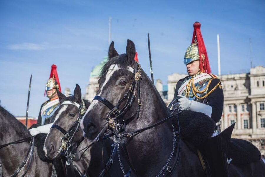 London: Changing of the Guard Walking Tour - Key takeaways before you go