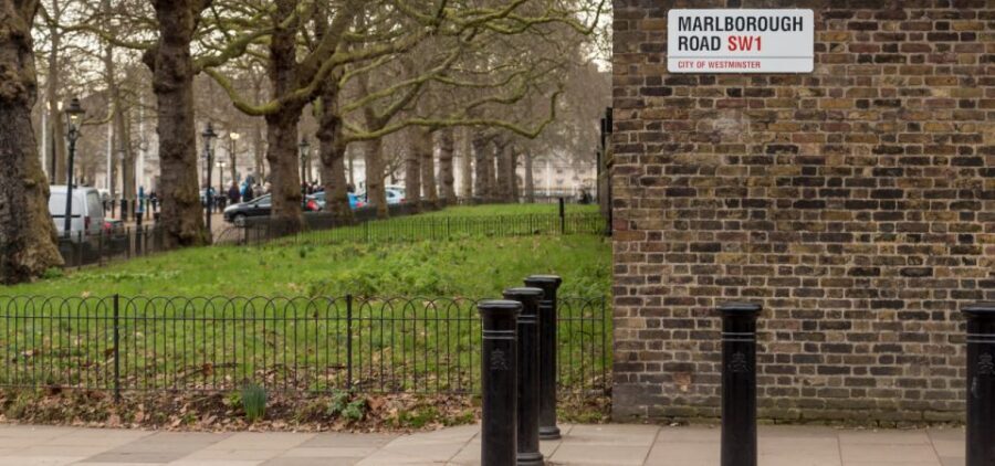 London: Changing of the Guard with a an APP - Should you book this London Changing of the Guard app tour?