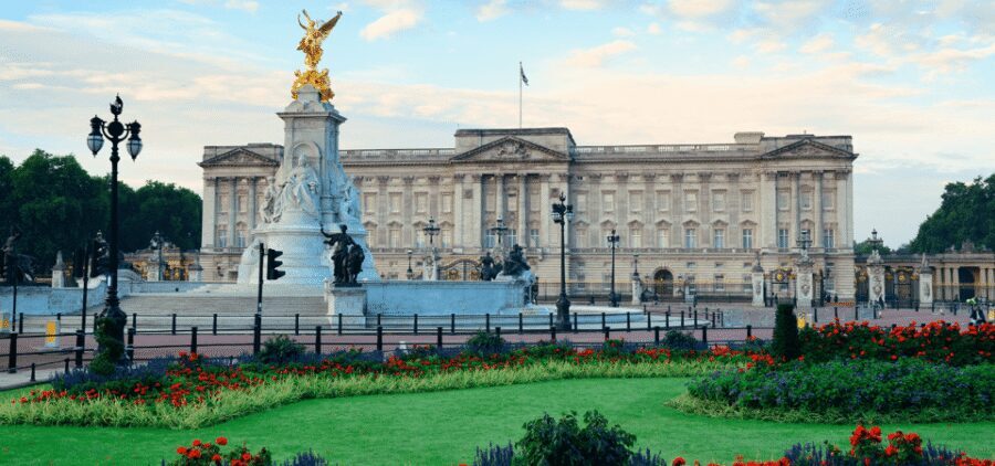 London: Changing of the Guard with a an APP - What you’ll likely enjoy most (and who this suits best)