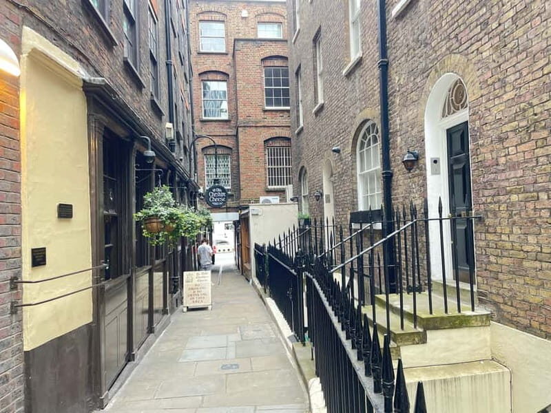 London: Charles Dickens Walking Tour for Small Groups - Key highlights worth your attention