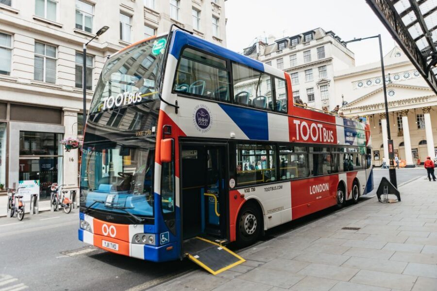 London: Children's Open Top Bus Tour - Halloween Special - The London Eye on an open-top deck: perfect for a first-timer view