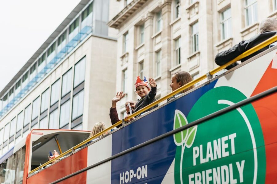 London: Children's Open Top Bus Tour - Halloween Special - Big Ben and Houses of Parliament: history told like a story