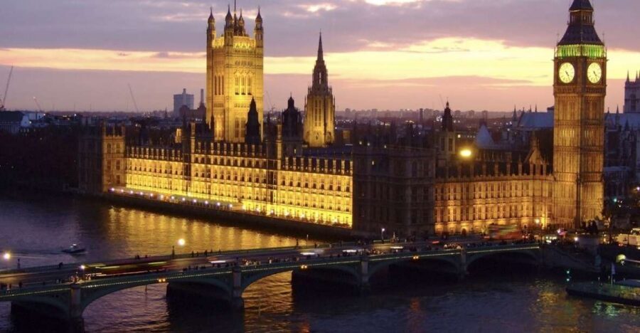 London: Christmas Eve City Tour with Dinner & Midnight Mass - Final decision: should you book London’s Christmas Eve tour with dinner and Midnight Mass?
