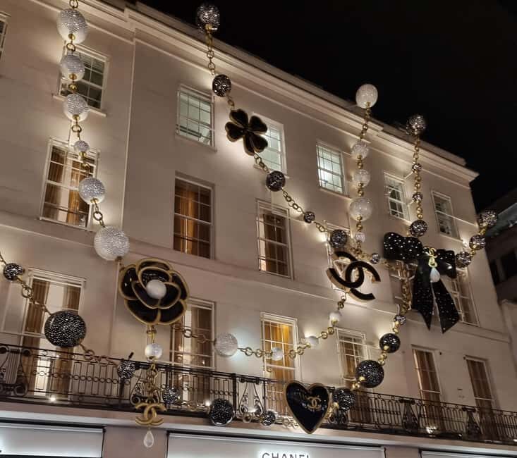 London: Christmas Lights Guided Walking Tour - Who this Christmas lights tour suits best
