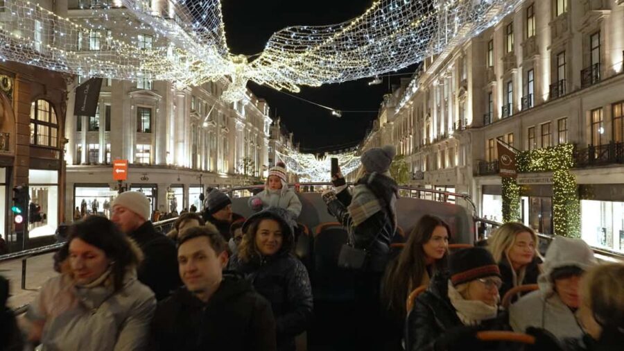 London: Christmas Lights Nighttime Bus Tour with Live Guide - Piccadilly Circus, The Strand, and Aldwych: Classic Streets with Festive Spark