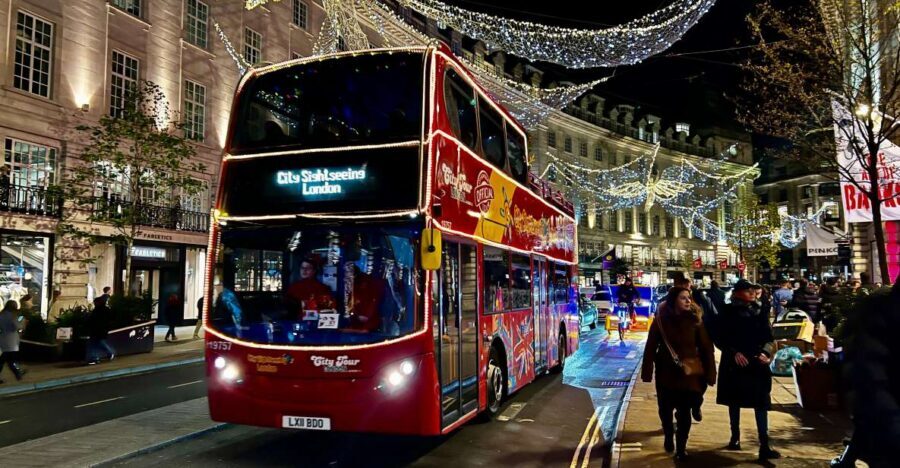 London: Christmas Lights Sightseeing Open-Top Bus Tour - Open-Top Photo Tips for Cold-Wind London Nights