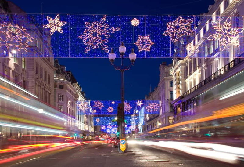 London Christmas Lights Tour by Vintage Bus Open Top - Oxford Street and Harrods windows: the Christmas centerpiece route