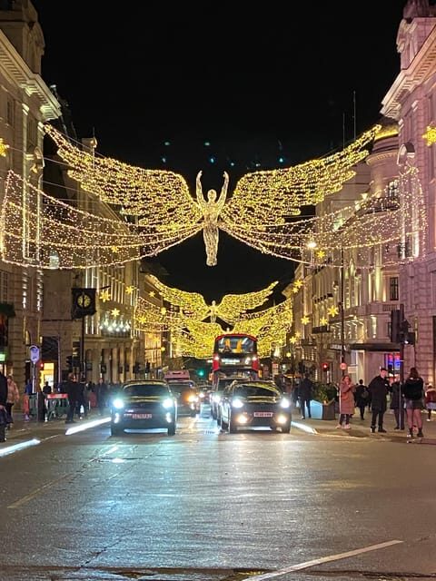 London: Christmas Lights Tour by Vintage Double-Decker Bus - Why this Christmas lights ride beats walking crowds
