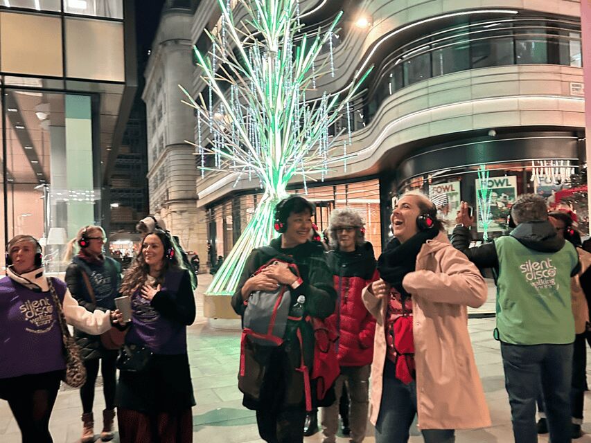 London: Christmas Lights Tour - With Christmas Music - The 1.5-hour route from Marquis of Granby through London’s biggest light streets