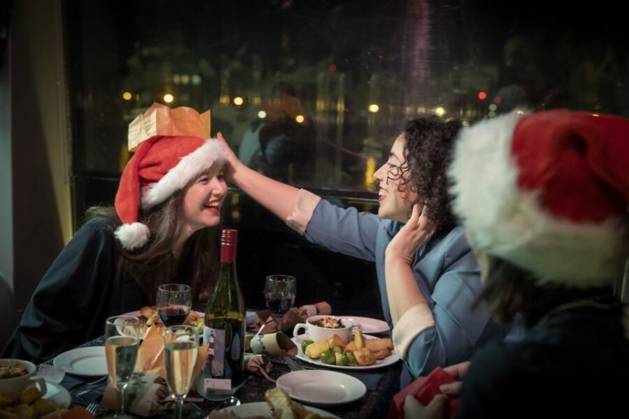 London: Christmas Party Dinner Cruise - Boarding, seating at tables of 10, and what the heated saloon means